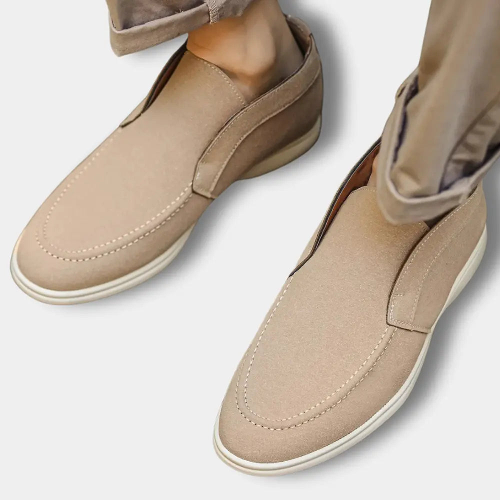 Siististi viimeistellyt loafers-kengät yksivärisellä ilmeellä for Men – Wade