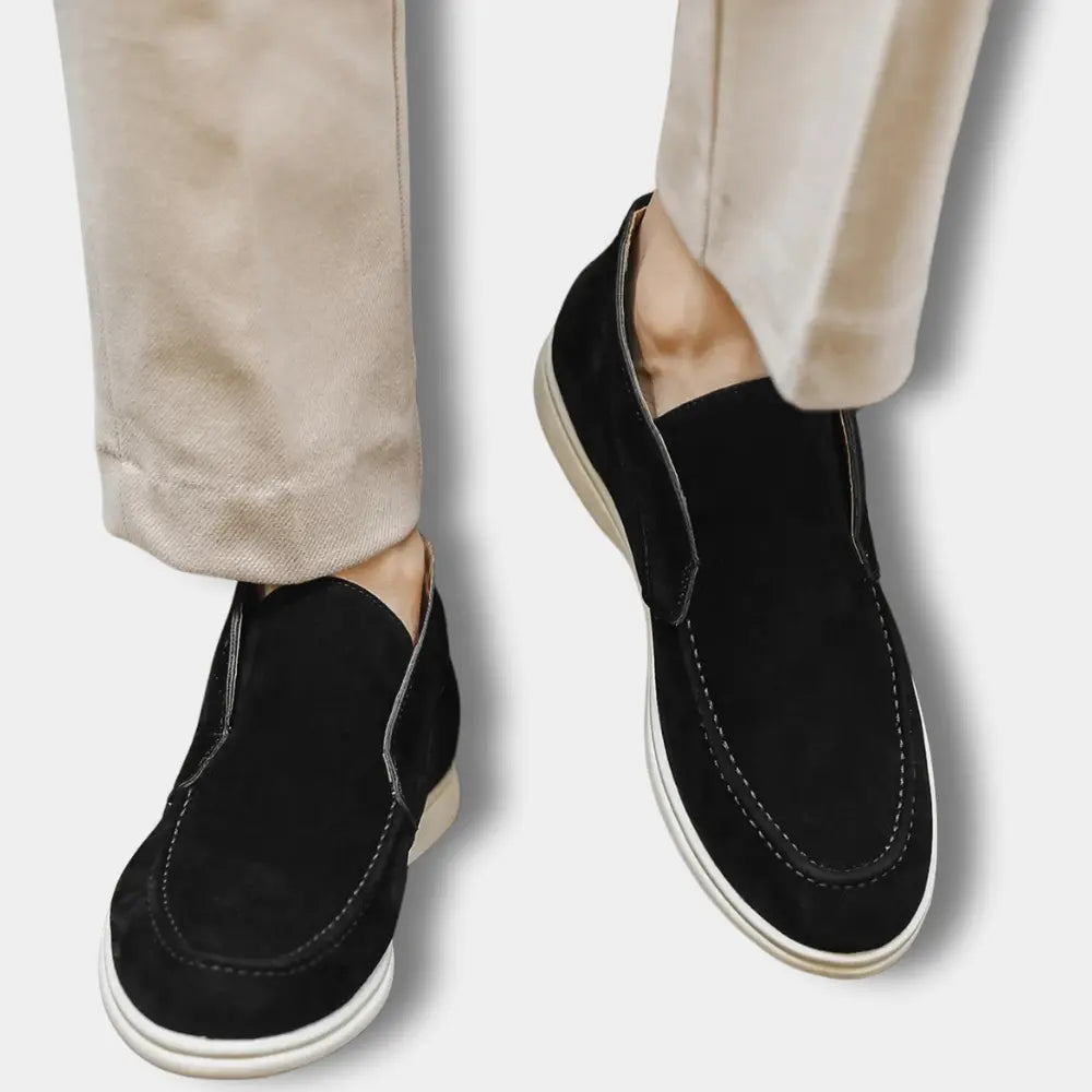 Siististi viimeistellyt loafers-kengät yksivärisellä ilmeellä for Men – Wade