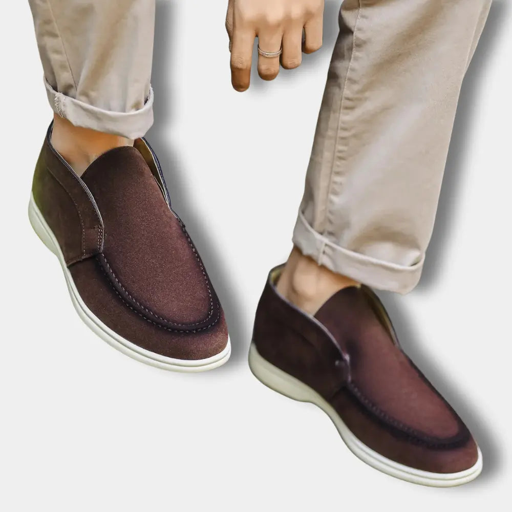 Siististi viimeistellyt loafers-kengät yksivärisellä ilmeellä for Men – Wade