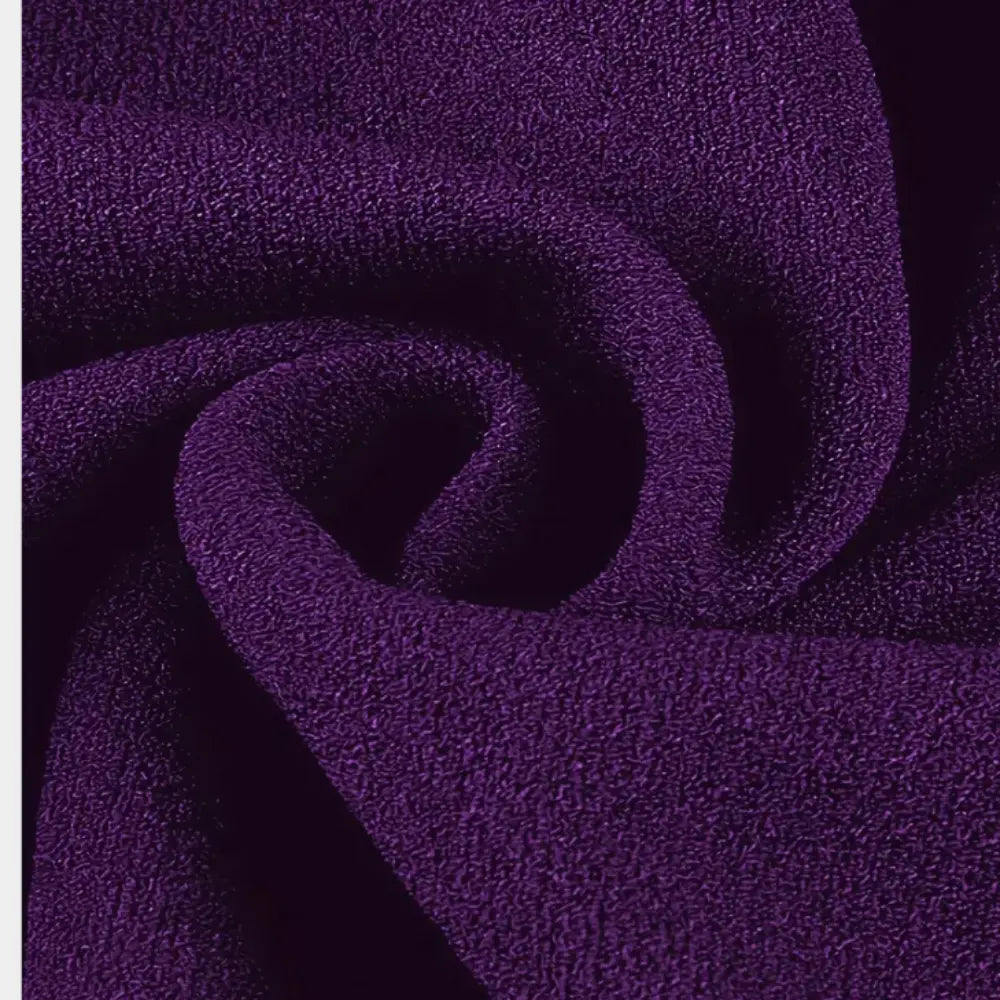 Rypytetty helma yksityiskohtana juhlamekossa for Women – Terra