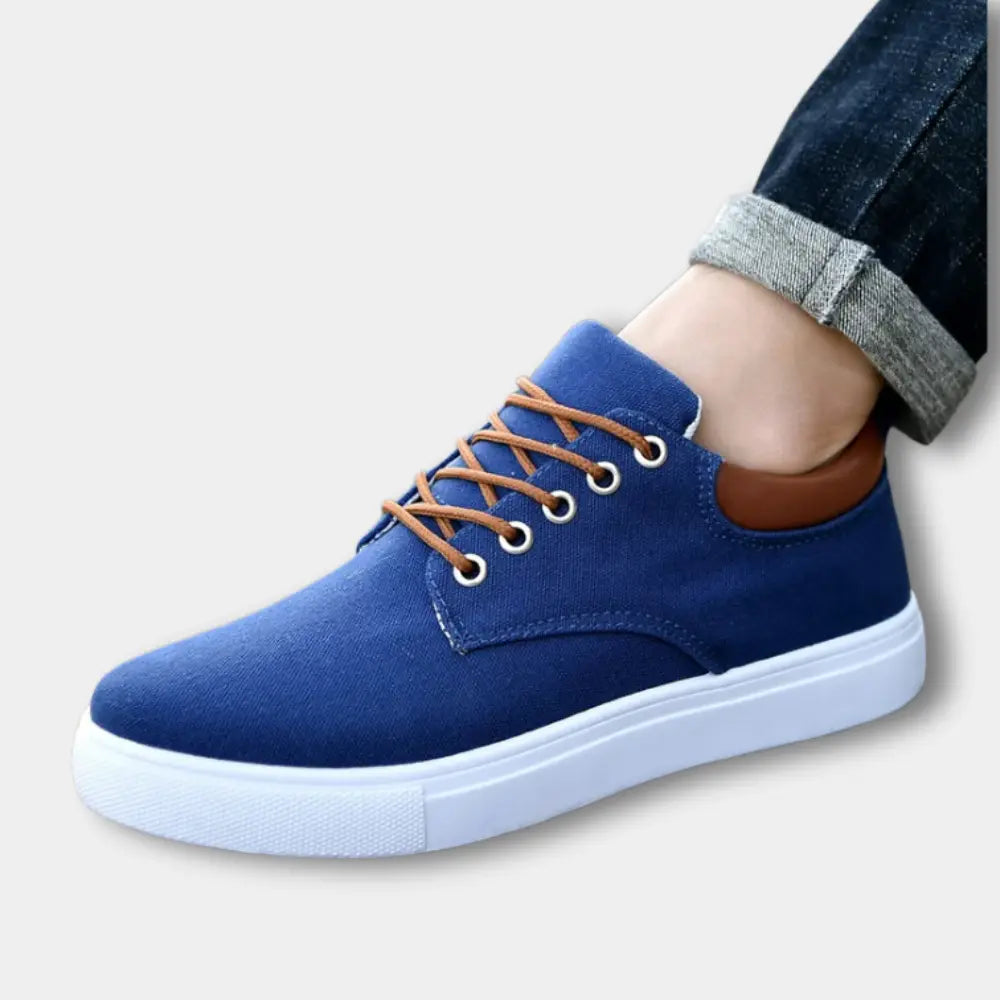 Vapaa-ajan matalavartiset sneakers-kengät kontrastiyksityiskohdilla for Men – Chadwick