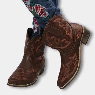Koristetikkauksin viimeistellyt lyhytvartiset cowboysaappaat for Women – Jody