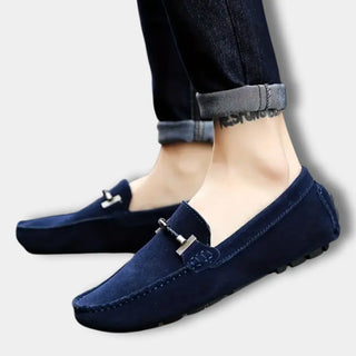 Metalliyksityiskohdilla viimeistellyt loafersit miehille – Curt