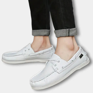 Klassiset nauhalliset loafersit siistillä mokkasaumalla miehille – Eric