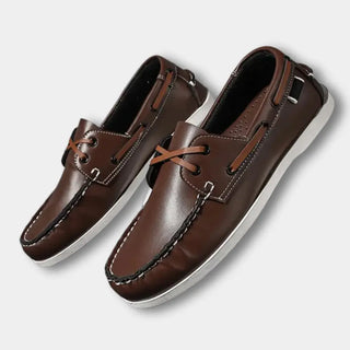 Klassiset nauhalliset loafersit siistillä mokkasaumalla miehille – Eric