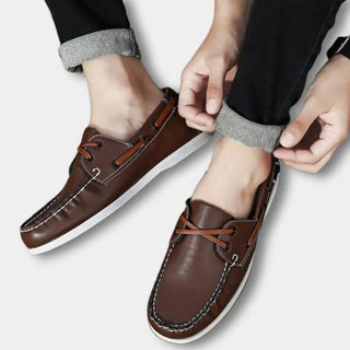 Klassiset nauhalliset loafersit siistillä mokkasaumalla miehille – Eric